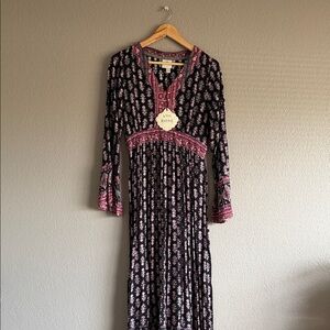 Knox Rose Black Maxi Dress with Pink Floral Accents